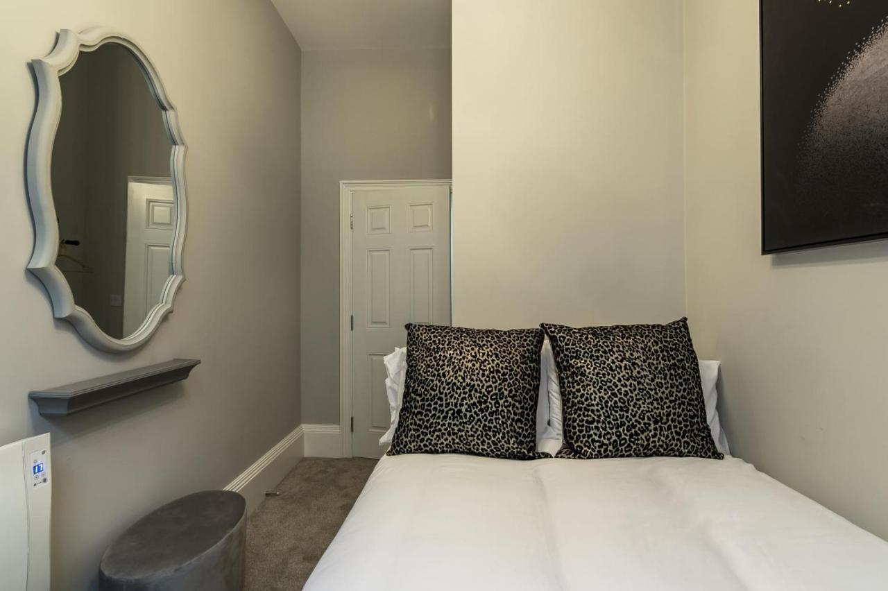 Pieces Of Eight - 2 Bedroom - - Tenby