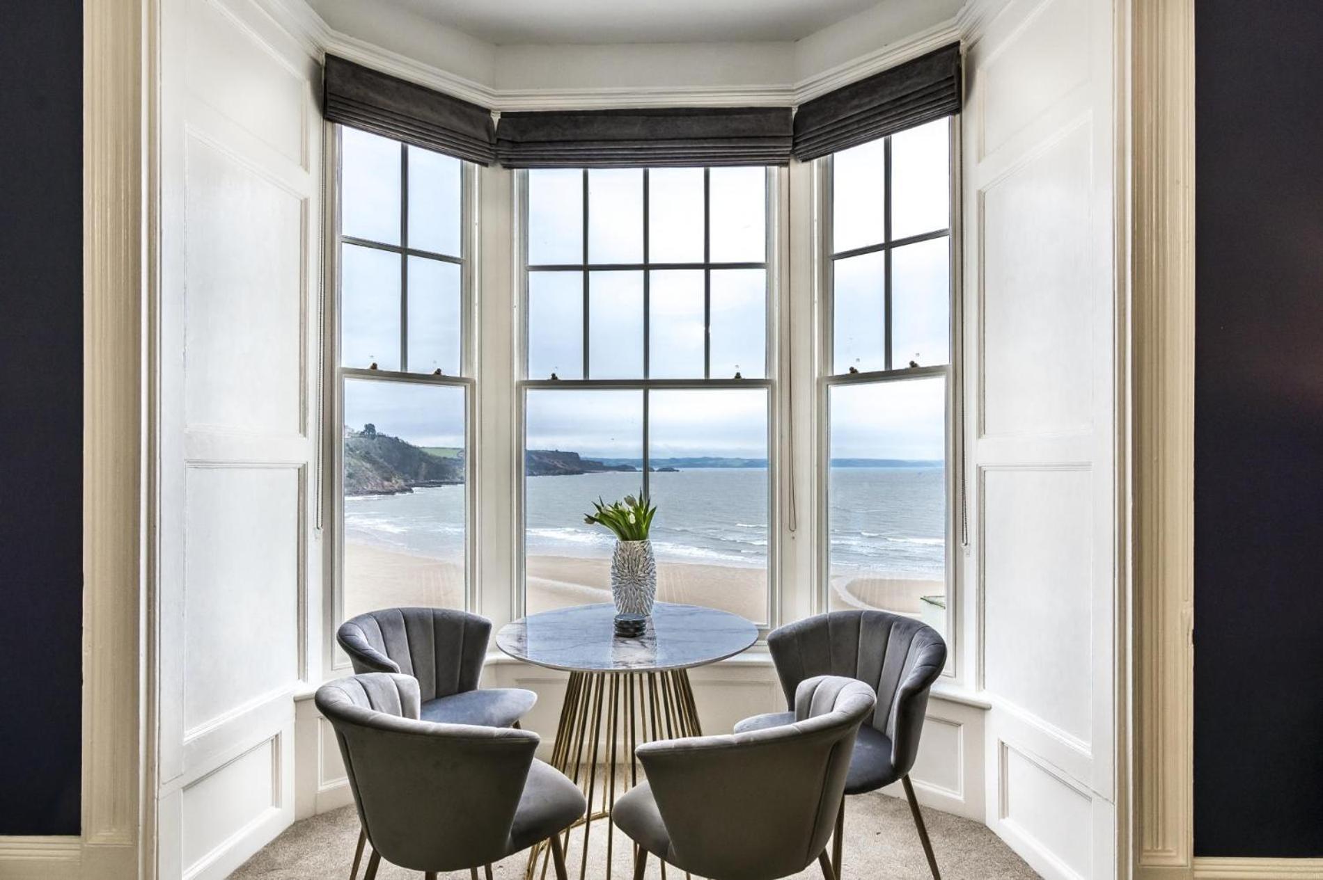 Pieces Of Eight - 2 Bedroom - - * Tenby